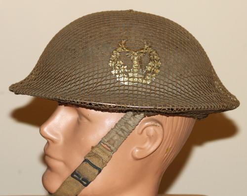 WW2 GORDON HLDRS. OFFICERS HELMET - ATTRIBUTED