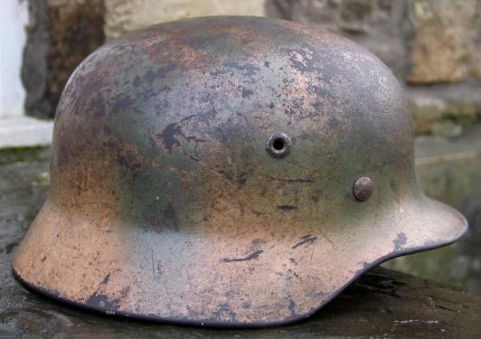 GERMAN M35 DAK AFRIKA / EURO CAMO LUFTWAFFE HELMET - ARTILLERY UNIT MKD.