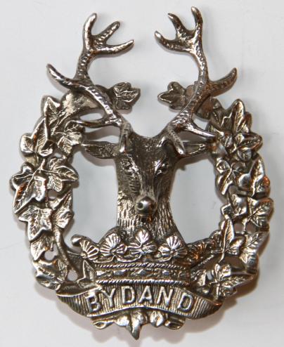 GORDON HLDRS. RARE ABERDEEN SILVER OFFICERS CAP BADGE