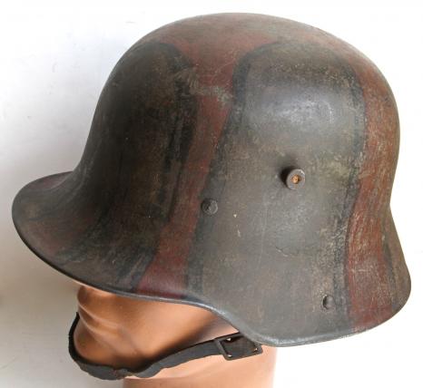 GERMAN WW1 M17 CAMO HELMET C/W CHINSTRAP - ET66