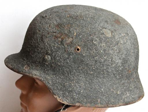 WW2 GERMAN M35 SAWDUST CAMO HELMET - ET 66 - KHARKOV