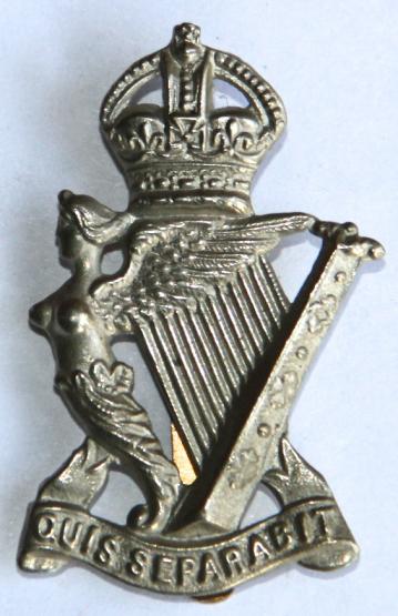 WW1 ROYAL IRISH RIFLES CAP BADGE - MKD. SLIDER