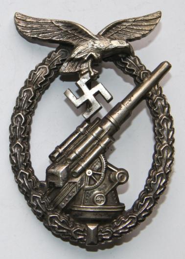 GERMAN WW2 LUFTWAFFE FLAK BADGE