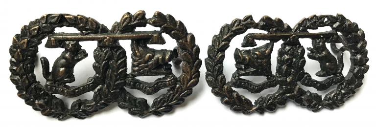 ARGYLL AND SUTHERLAND HIGHLANDERS VICTORIAN OFFICERS BRONZE COLLAR PAIR