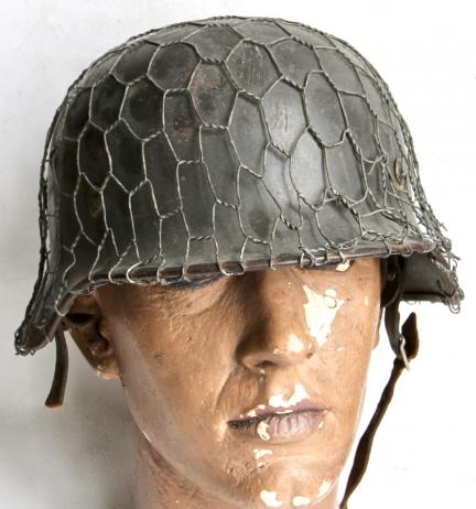 GERMAN WW2 - LUFTWAFFE FIELD DIVISION M35 - D/D - CHICKEN WIRE - EF 64