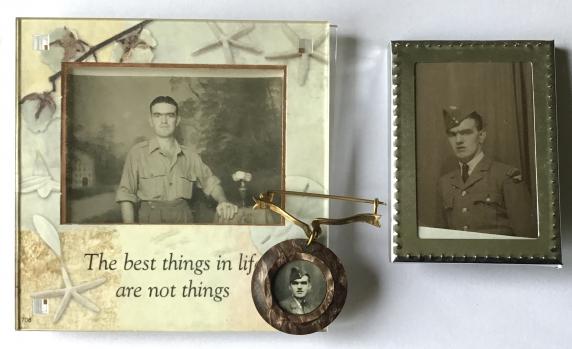 WW2 RAF REGIMENT - GOLD SWEETHEART & PHOTO  GROUP