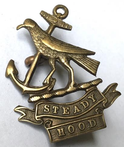 WW1 - ROYAL NAVAL DIVISION -  HOOD BTN.- COLLAR  BADGE