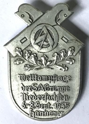 WW2 GERMAN - S.A. HANNOVER 1935 - ALLOY BADGE