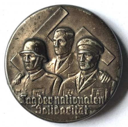 GERMAN 3RD REICH NATIONAL SOLDIERS DAY BADGE