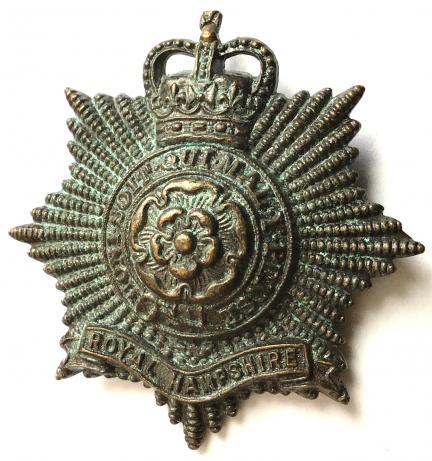 ROYAL WARWICKSHIRE BRONZE OFFICERS BADGE - BLADES