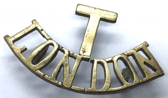 WW1 - T LONDON - BRASS SHOULDER TITLE - HEX LUGS