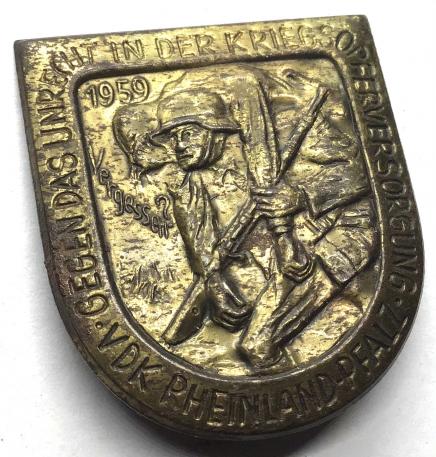 GERMAN VDK RHINELAND-PFALZ DAY BADGE 