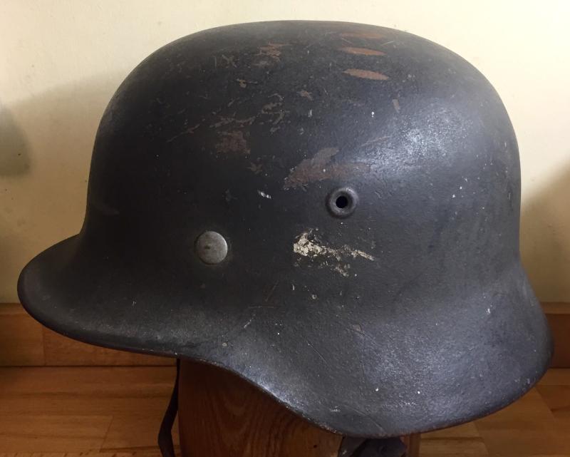 GERMAN M40 SINGLE DECAL  ARMY COMBAT  HELMET - 1941 DATED CHINSTRAP