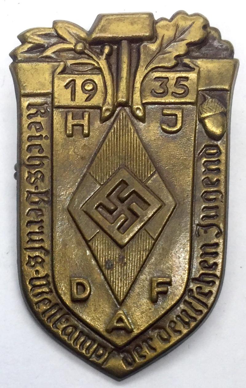 GERMAN 3RD REICH HITLER YOUTH DAF 1935 COMPETITION DAY BADGE