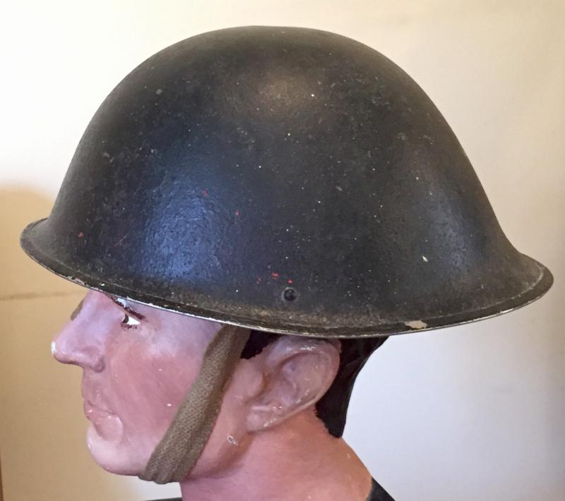 WW2 1945 DTD. BRITISH TURTLE HELMET