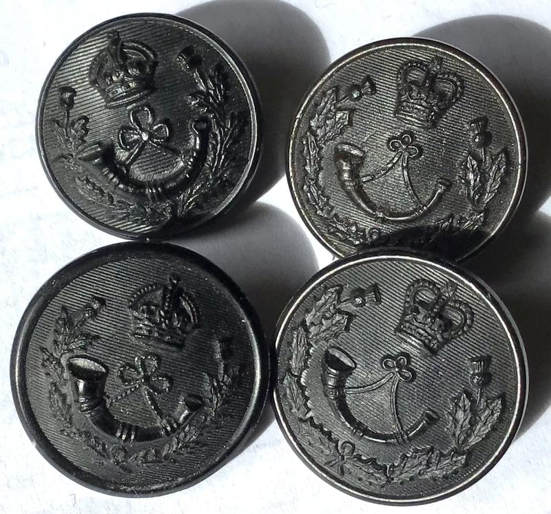 CAMERONIANS (SCOTTISH RIFLES) 4 LARGE BLACK  BUTTONS