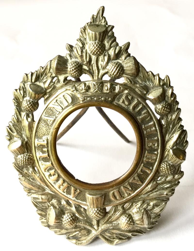 WW1 - ARGYLL & SUTHERLAND HIGHLANDERS BADGE SHAPED PHOTO FRAME