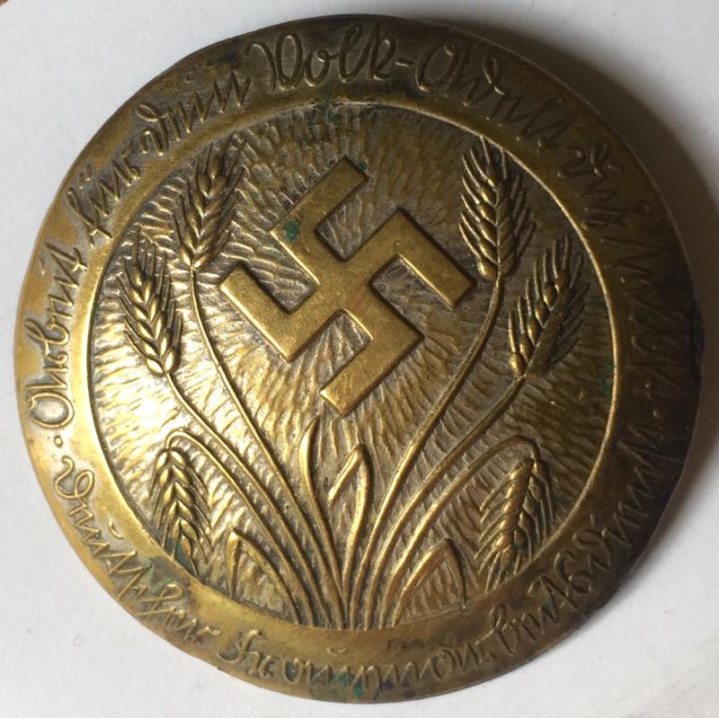 3RD REICH GERMAN WOMENS LABOR SERVICE BADGE