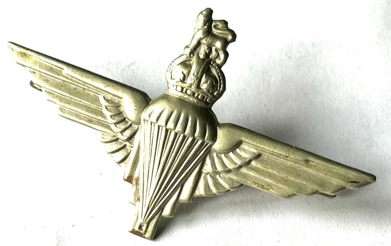 WW2 BRITISH PARA / AIRBORNE CAP BADGE