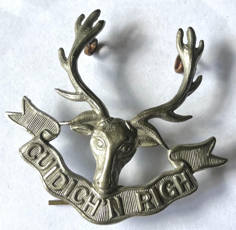 WW1 - SEAFORTH HIGHLANDERS CAP BADGE