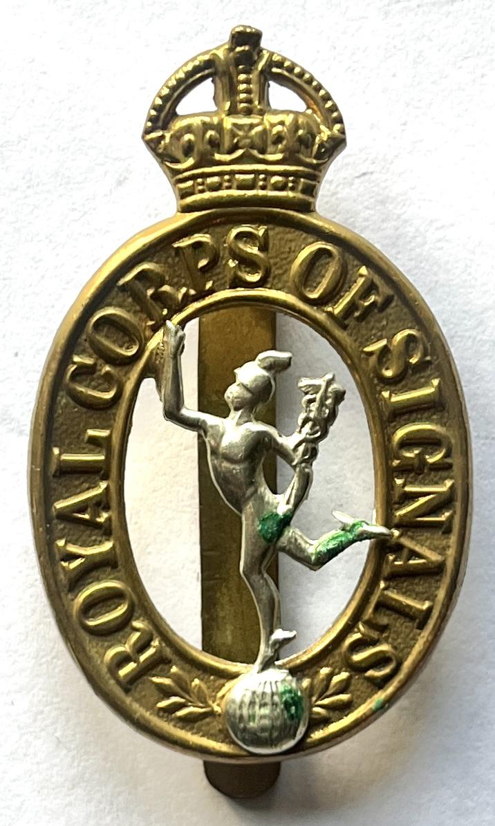 WW2  ROYAL SIGNALS CAP BADGE