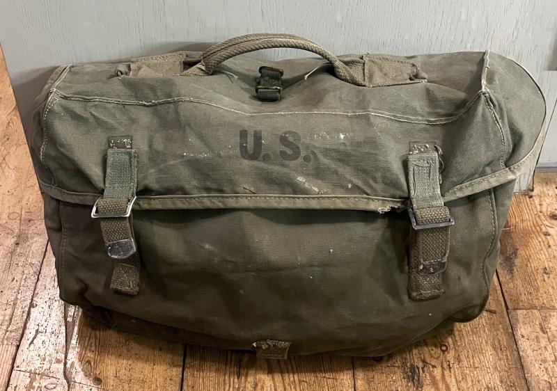 WW2 US ARMY M44 PATTERN 1945 DATED LOWER CARGO PACK