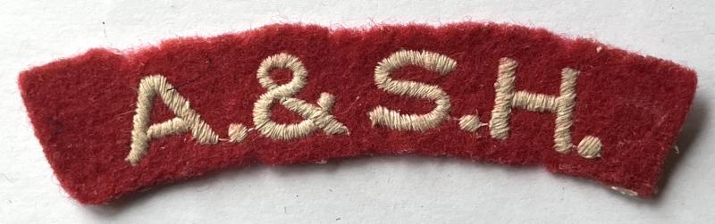 WW2 ARGYLL & SUTHERLAND HIGHLANDER SHOULDER CLOTH SHOULDER TITLE.