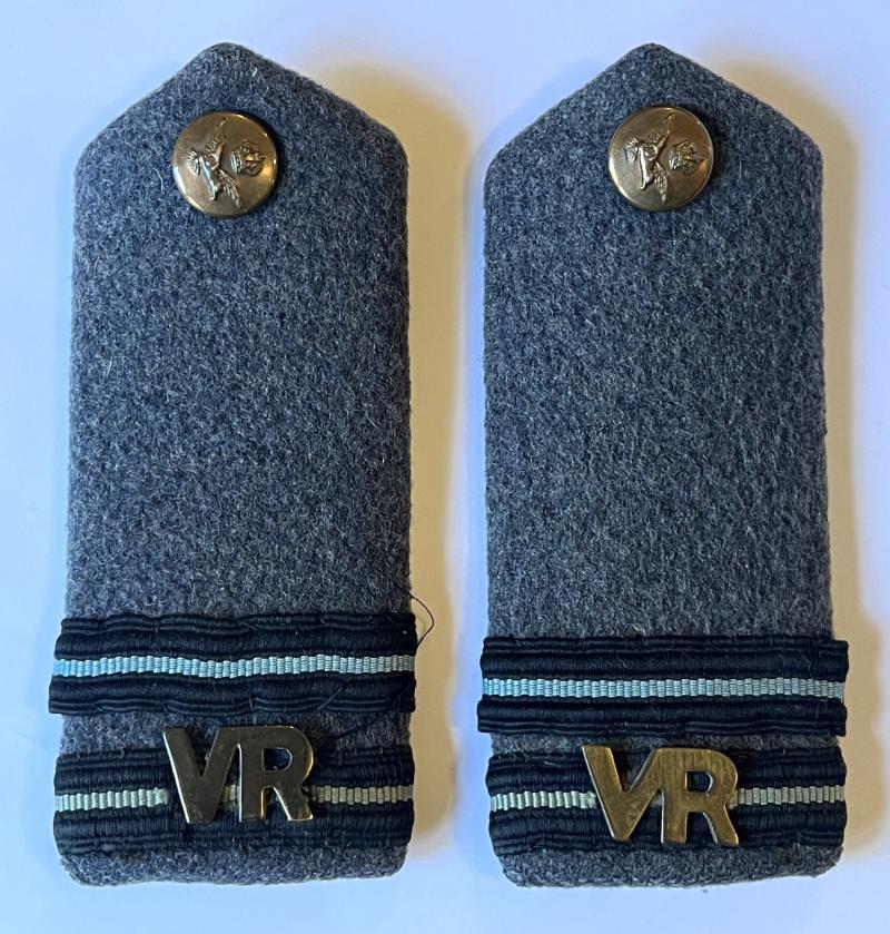 WW2 ROYAL AIR FORCE - VOLUNTEER RESERVE OFFICERS SHOULDER BOARDS