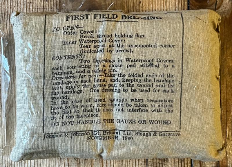 WW2 BRITISH 1940 DTD. ISSUE WOUND DRESSING