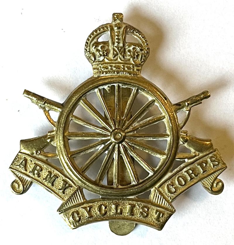 WW1 - ARMY CYCLISTS BRASS 16 SPOKE CAP BADGE