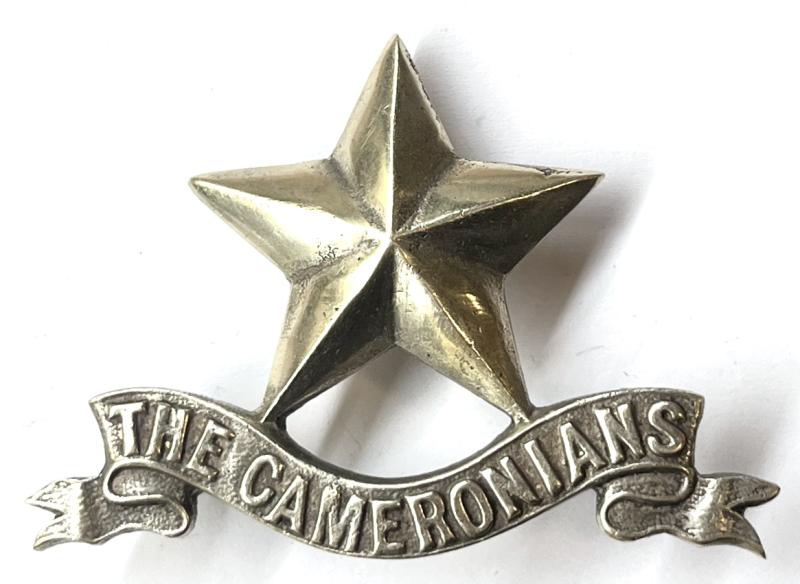 CAST SILVER CAMERONIANS 2ND BATTALION PIPERS  PAGRI / POUCH  BADGE