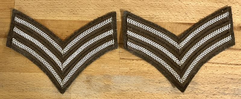 WW2 BRITISH - SERGEANTS STRIPES - MATCHED PAIR