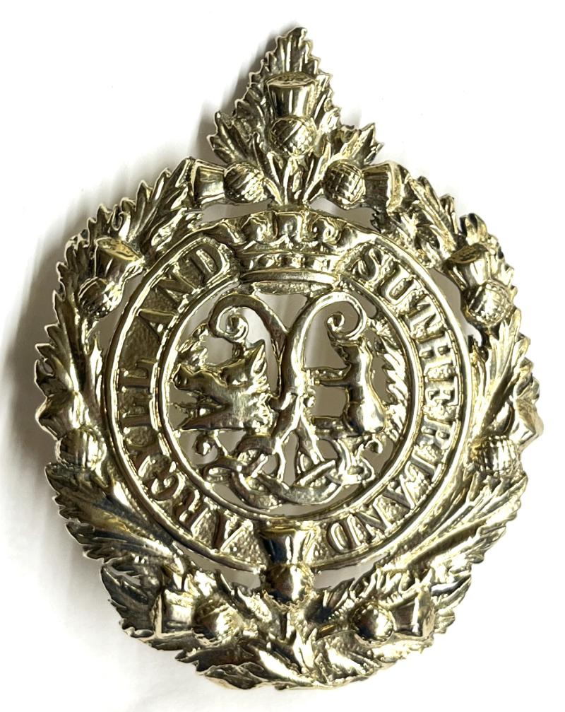 WW2 - ARGYLL & SUTHERLAND HLDRS. - OFFICERS FULLY FRETTED - CHROMED CAP BADGE