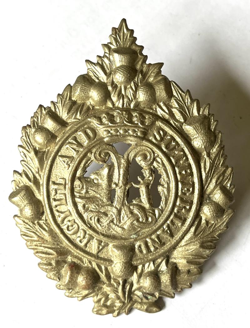 ARGYLL & SUTHERLAND HIGHLANDERS FEATHER BONNET BADGE