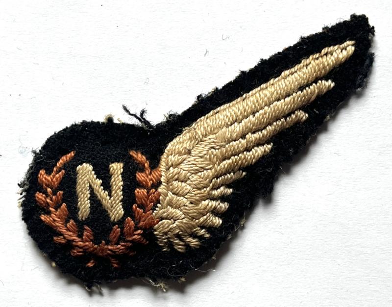 WW2 - ROYAL AIR FORCE (RAF) NAVIGATORS PADDED BREVET