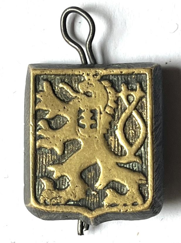 WW2 CZECH ARMY IN EXILE - O/R'S CAP BADGE