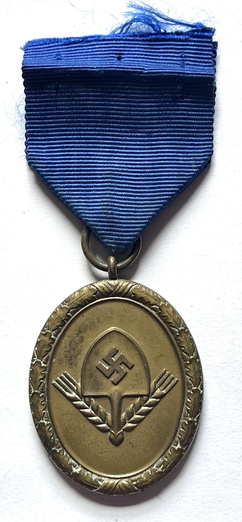 WW2 GERMAN - R.A.D. - 4 YEAR LONG SERVICE MEDAL