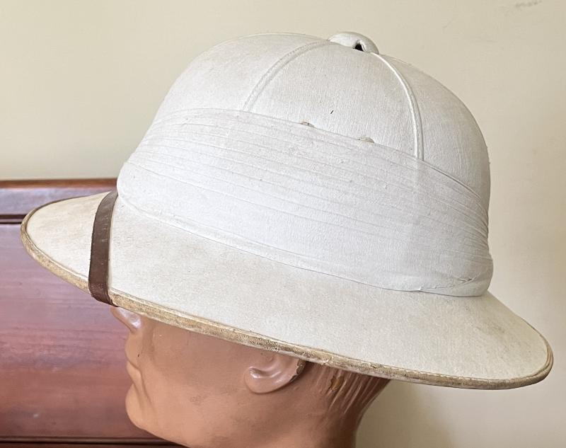 WW2 BRITISH SUN HELMET - ELLWOOD - NAMED