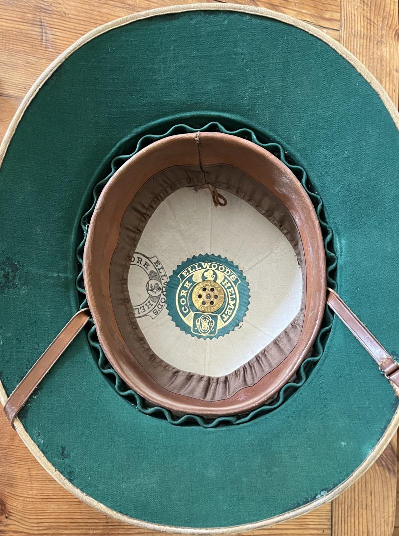 WW2 BRITISH SUN HELMET - ELLWOOD - NAMED