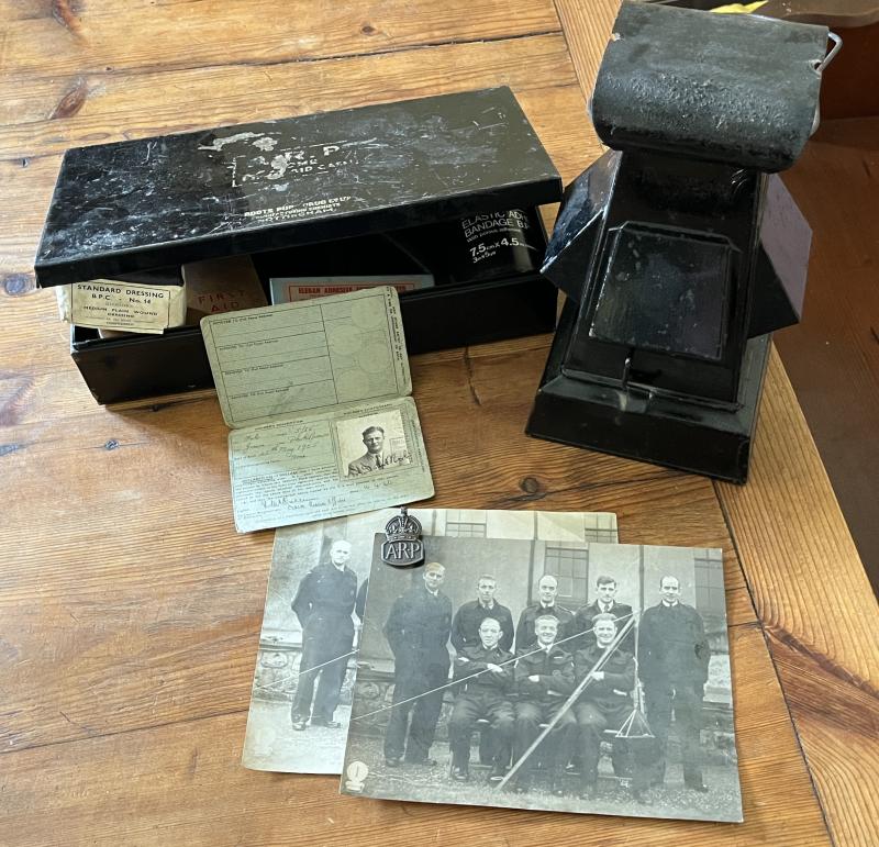 WW2 ARP FIFE RELATED - BLACKOUT 1941 LAMP, 1ST AID BOX , I.D. DOCUMENT & ORIGINAL PHOTOS - LOT