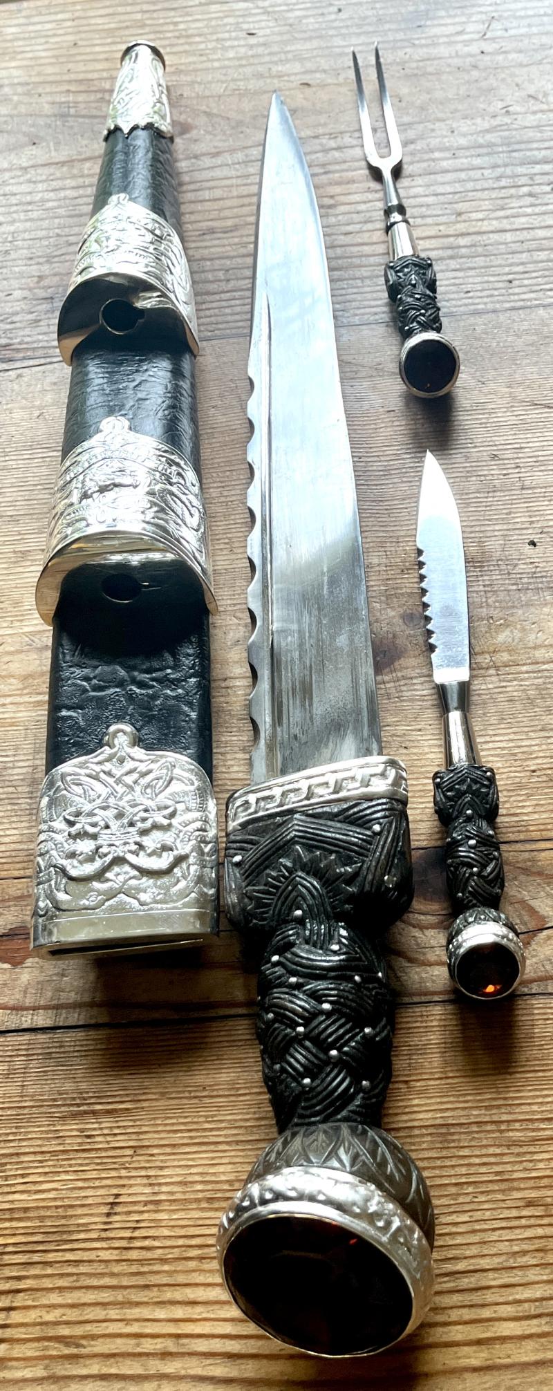 ARGYLL & SUTHERLAND HIGHLANDERS WW2 OFFICERS SILVER PLATED DIRK - ANDERSON EDINBURGH