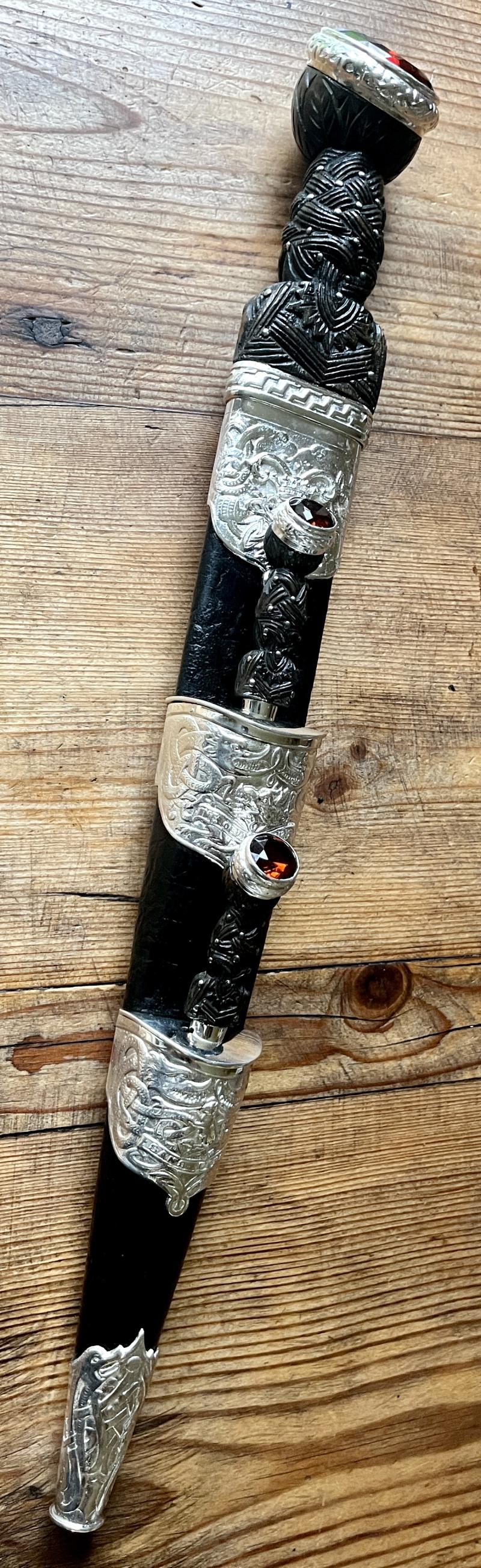 ARGYLL & SUTHERLAND HIGHLANDERS WW2 OFFICERS SILVER PLATED DIRK - ANDERSON EDINBURGH