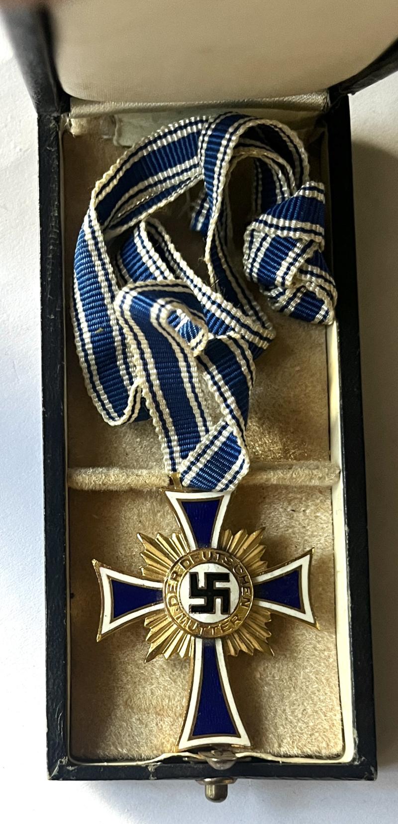GERMAN MOTHER CROSS GOLD GRADE BOXED - SIEPER & SOHN