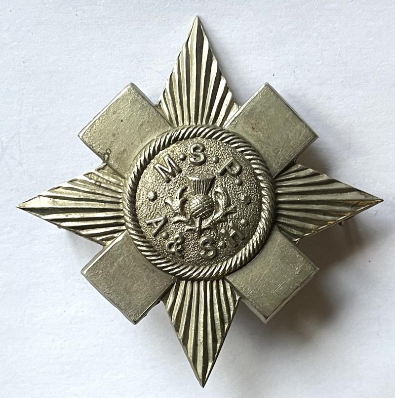 ARGYLL & SUTHERLAND HIGHLANDERS MUSIC SCHOOL OF PIPING WHITE METAL BADGE