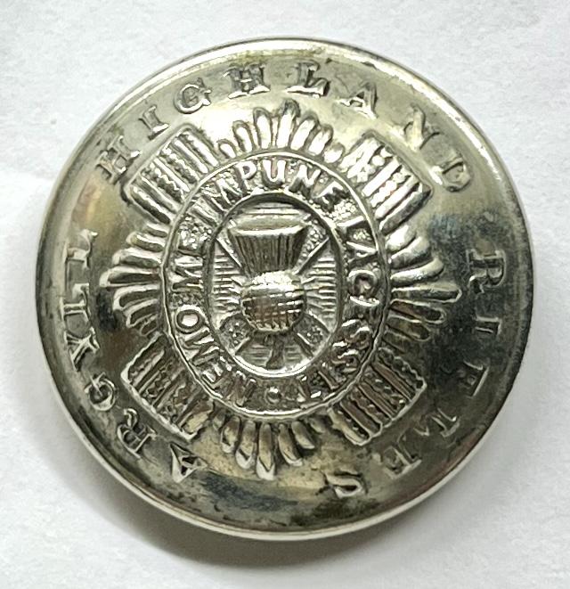 ARGYLL HIGHLAND RIFLES (ARGYLLS) - DUNOON MAKER -  LARGE TUNIC BUTTON
