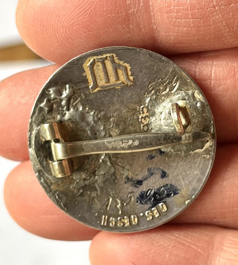 STAHLHELM 1925 MEMBERS BADGE