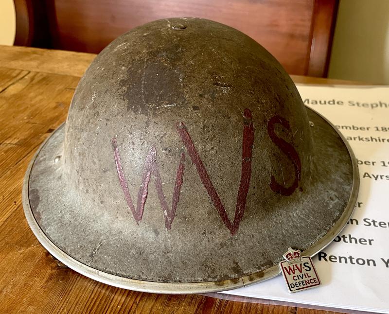 WW2 - W.V. S. ( WOMENS VOLUNTARY SERVICE ) TOMMY HELMET - ATTRIBUTED