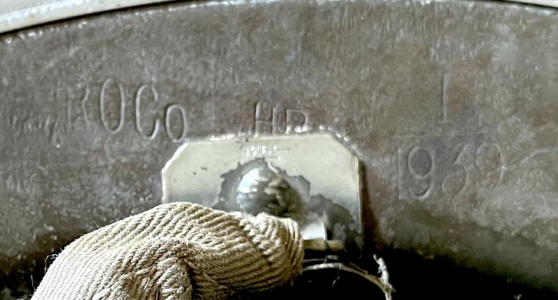 WW2 - W.V. S. ( WOMENS VOLUNTARY SERVICE ) TOMMY HELMET - ATTRIBUTED