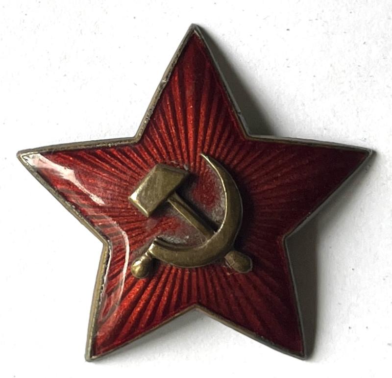 WW2  1935 PATTERN OFFICERS RED CAP STAR HAT BADGE