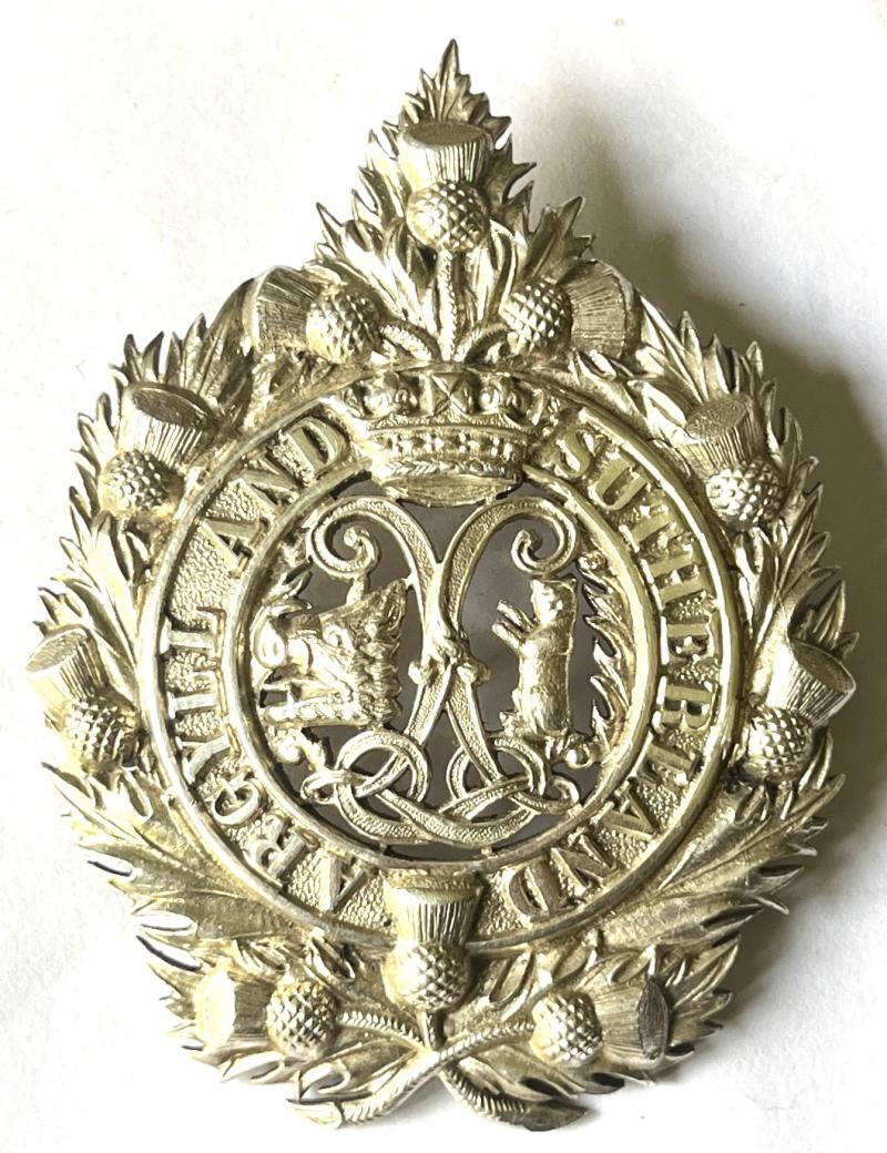 ARGYLL & SUTHERLAND HLDRS. OFFICERS CAST SILVER CAP BADGE -  1914 BIRMINGHAM